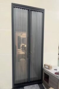 acrylic_screen_reference_1_564x846